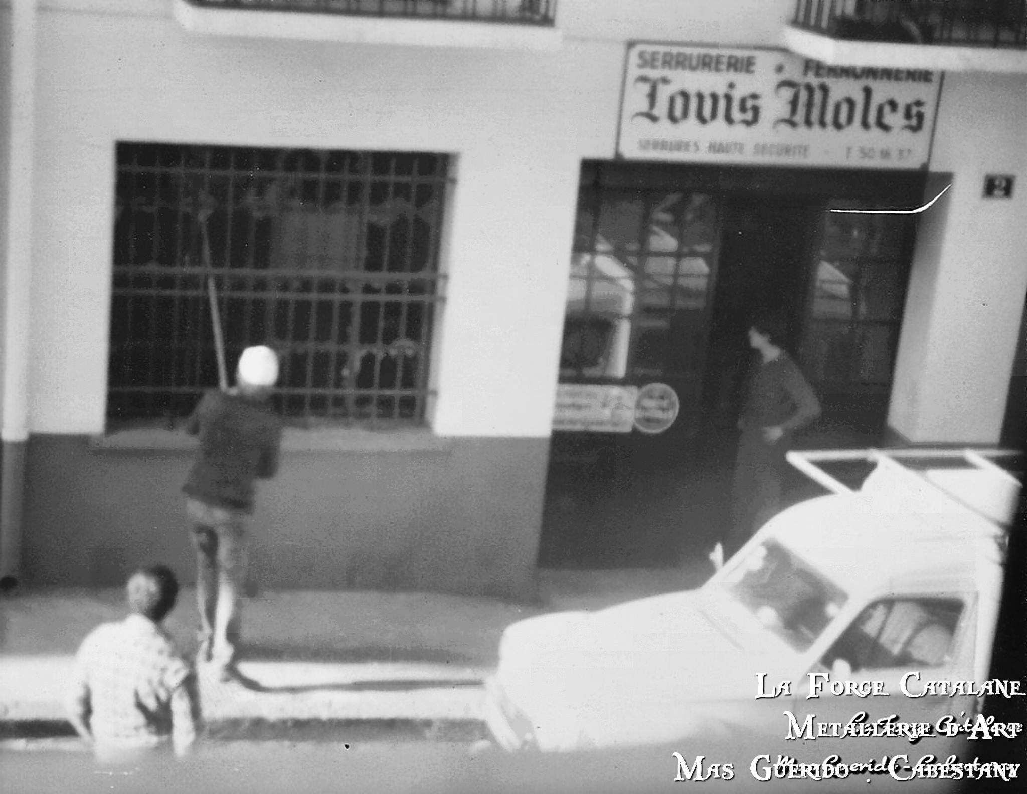 Le depart en 1981 rue du stadium perpignan forge catalane.jpg